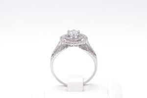 bague en diamant en or 9 carats photo