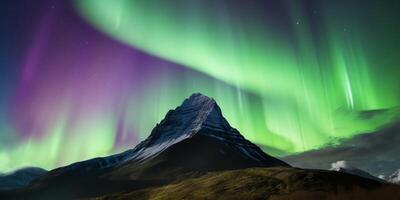 photo de Montagne et aurore borealis ai généré