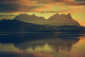 Nordland Norvège scénique minuit Soleil paysage photo