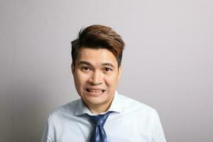 Sud est asiatique malais chinois homme femme faciale expression photo