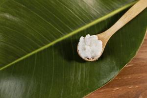 fond d'assortiment de soins de beauté au beurre de karité photo