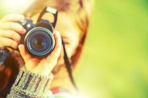 la photographie passe-temps, femme avec caméra photo