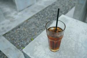 photo de Frais glacé thé dans une verre