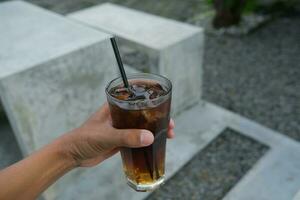 photo de Frais glacé thé dans une verre