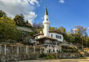 balchik palais, Château de roumain reine Marie. balchik est un vieux fauve dans nord-est Bulgarie à le noir mer côte. photo