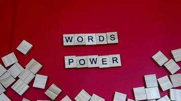 la puissance des mots
