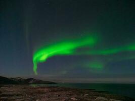 soir polaire paysage avec le aurore boréales. photo