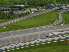 vide asphalte route et ville horizon dans Moscou photo