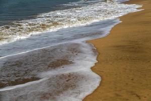 plage à anjuna goa inde photo