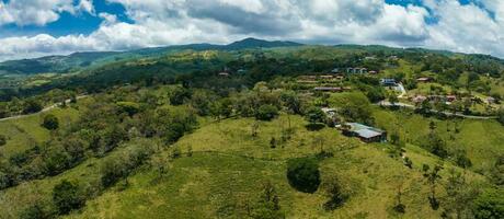 panoramique vues de jungle montagnes dans costa rica photo