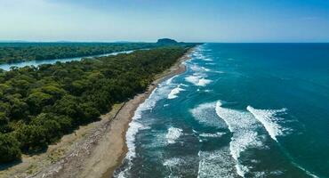 aérien vue de tortuguer village, costa rica photo