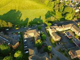 aérien vue de luton ville de Angleterre Royaume-Uni à plus de le mise en garde Publique parc, le drone caméra métrage a été capturé sur juin 13e, 2023 photo