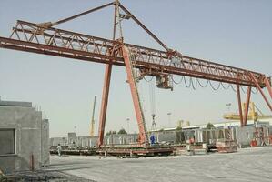 construction site avec grues.biton constructions photo