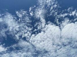 ciel bleu avec fond cloudscape photo