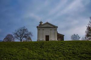 église avec ciel photo