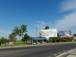 20 mai 2023, lombok île, Indonésie. garé police voiture photo