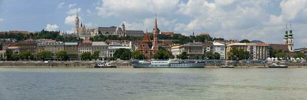 panoramique vue de Château colline dans Budapest photo