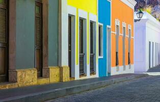 puerto rico coloré colonial architecture dans historique ville centre photo