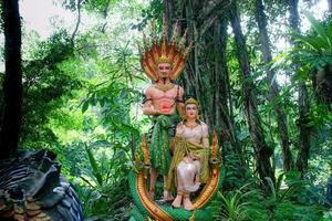 serpent Roi de nagas dans thaïlande.naga ou serpent statue photo