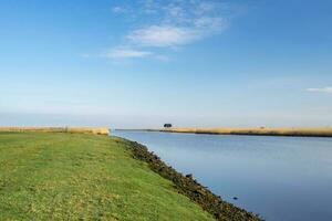 magnifique paysage dans le Nord de le Pays-Bas. drieborg, Groningue. photo