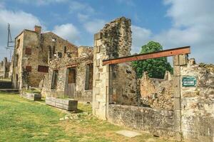 le vieux ruines de le ville oradour-sur-glane dans France. photo