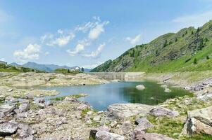 Lac pescegallo avec ses homonymes barrage photo