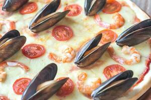 pizza aux fruits de mer photo