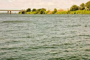 vue panoramique sur la rivière photo