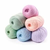 fil des balles pour tricot et crochet isolé sur blanc arrière-plan, coton la laine points d'écoute et écheveaux comme Naturel biologique Matériel pour tricots, DIY Fait main mode, génératif ai photo