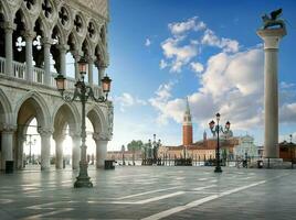 lever du soleil à san marco photo