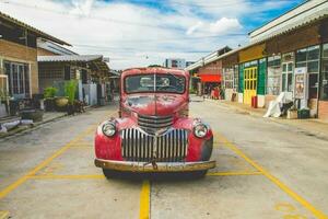 ancien voiture sur rue photo