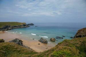 sauvage rocheux littoral à Ouest pentire dans Cornouailles photo