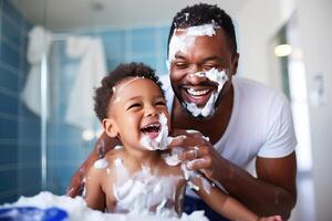 amusement sur les pères journée papa et le sien fils avoir amusement rasage ensemble. ai généré photo