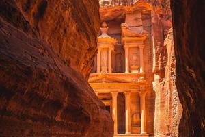 al khazneh aka le trésor à petra en jordanie photo