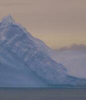 iceberg, glace, sauvage congelé paysage, Antarctique photo