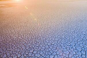 cassé sol dans pampa environnement , patagonie, Argentine. photo