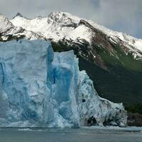 périto plus non glacier, los glaciaires nationale parc, Père Noël cruz province, patagonie Argentine. photo