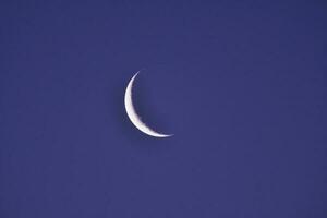 lune dans le ciel, patagonie, Argentine photo