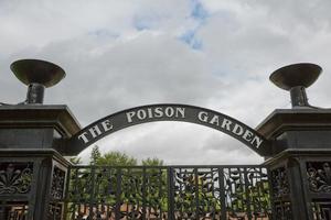 Entrée du jardin d'Alnwick dans le jardin du poison au château d'Alnwick, Royaume-Uni photo