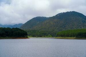 magnifique de tuyen lam Lac dans da lat, vietnam. photo