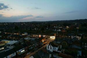 haute angle vue de luton ville de Angleterre uni Royaume Royaume-Uni. image a été capturé avec drone caméra sur avril 15ème, 2023 avec drone caméra photo