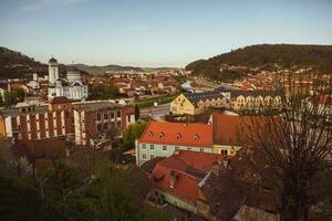 une magnifique médiéval citadelle ville de soupirant dans le cœur de Roumanie, Transylvanie Voyage destination dans est L'Europe . photo