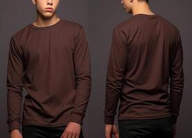 homme portant une marron T-shirt avec longue manches. de face et retour voir. ai généré photo