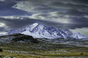 Montagne paysage environnement, torres del paine nationale parc, patagonie, Chili. photo