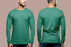 homme portant une vert T-shirt avec longue manches. de face et retour voir. ai généré photo