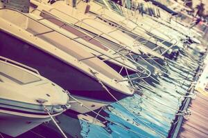 Marina bateaux à moteur pour vente photo