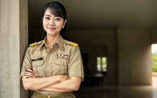 photo de milieu vieilli asiatique femme dans thaïlandais prof uniforme, génératif ai