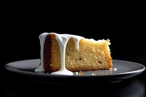 merveilleux yaourt gâteau sur une assiette avec Glaçage, noir arrière-plan, illustration, génératif ai photo