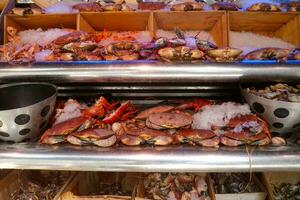 étagères de une poissonnier photo