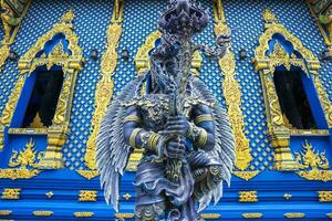 rong sua Dix temple ou bleu temple dans chiang rai province, Thaïlande photo